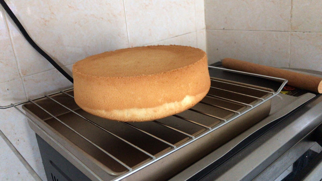 超柔软6寸戚风蛋糕(附8寸配方)零失败 超详细‼️含操作视频