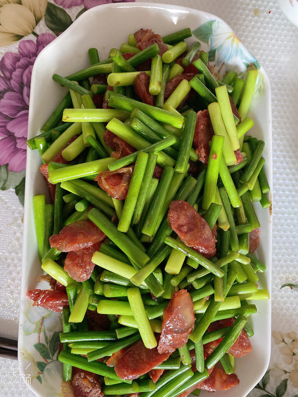 蒜苔炒腊肠