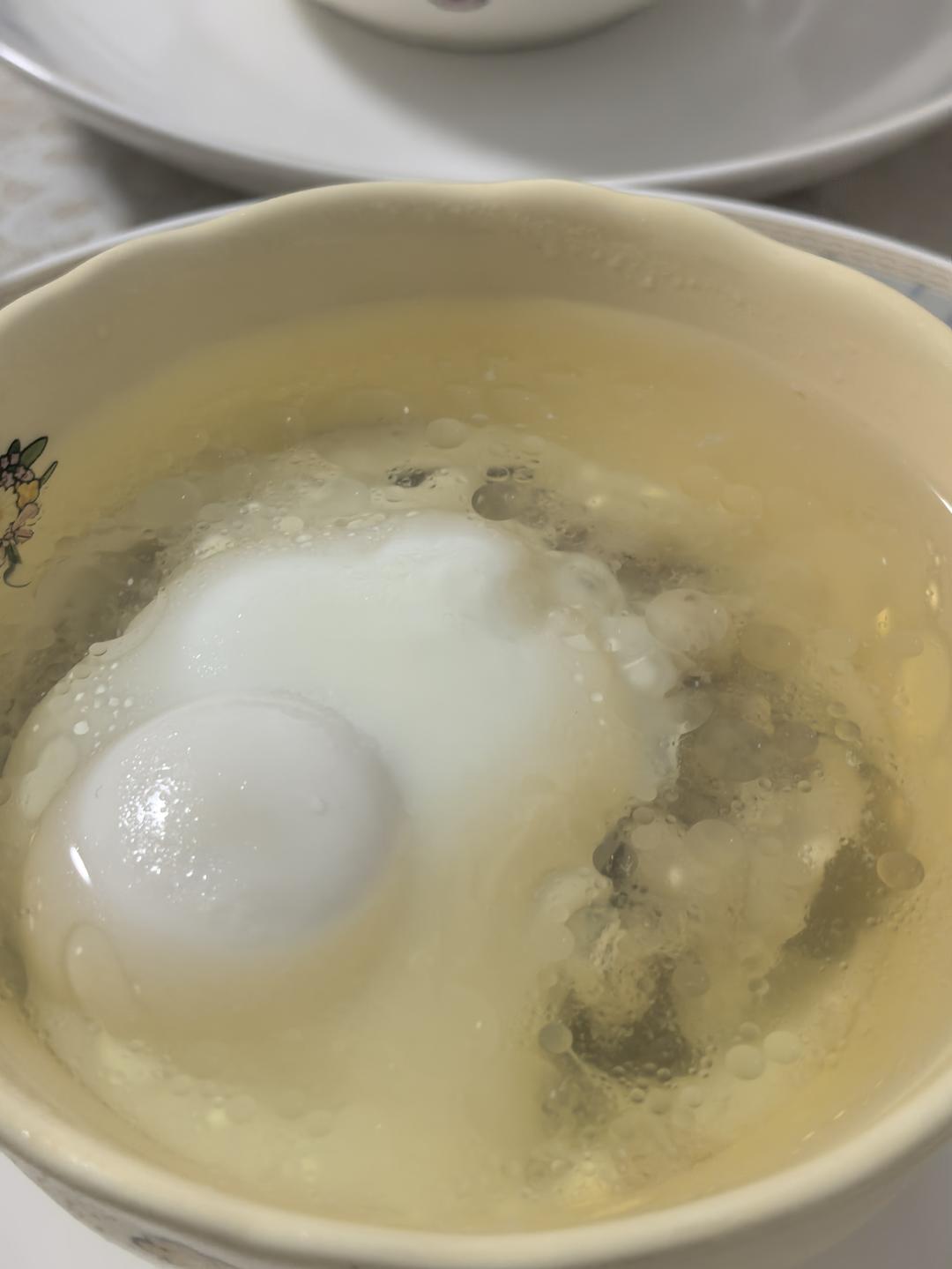 鸡蛋肉饼汤