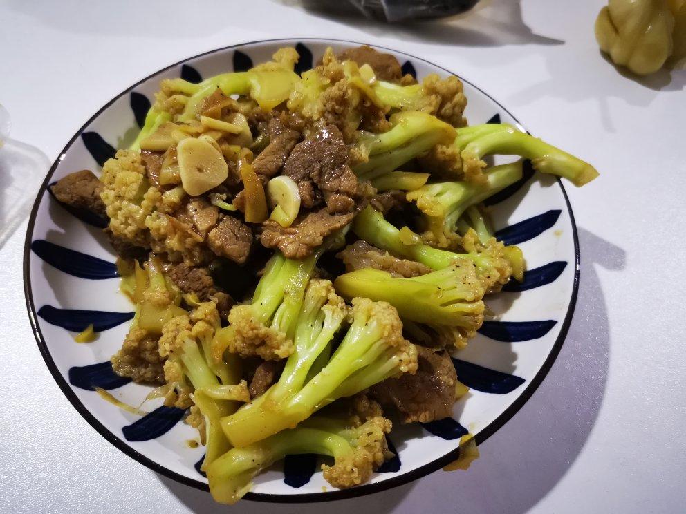 干煸菜花（花菜炒肉）