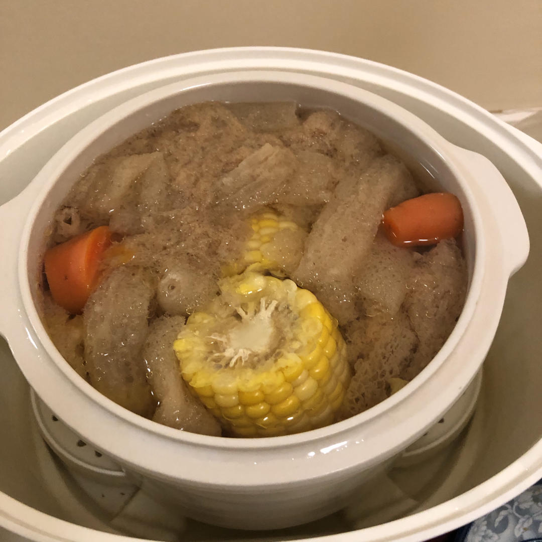 玉米🌽竹荪胡萝卜🥕汤