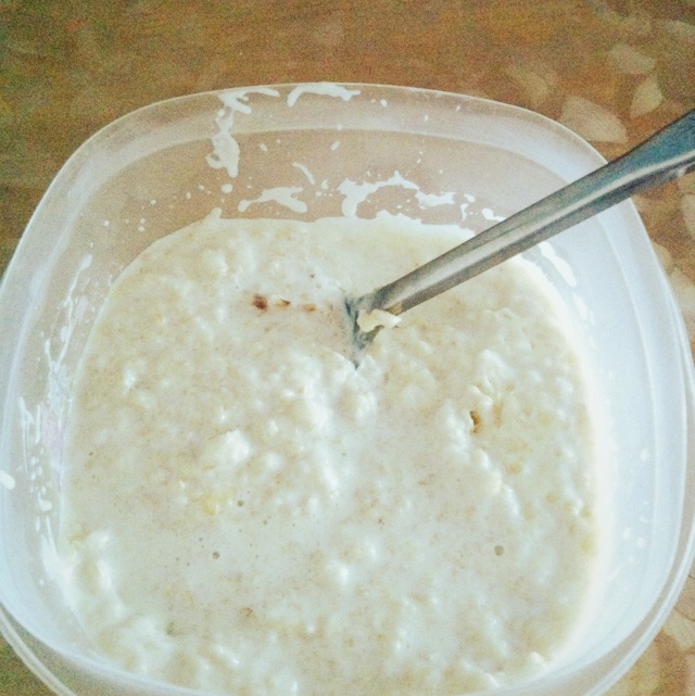 牛奶燕麦粥