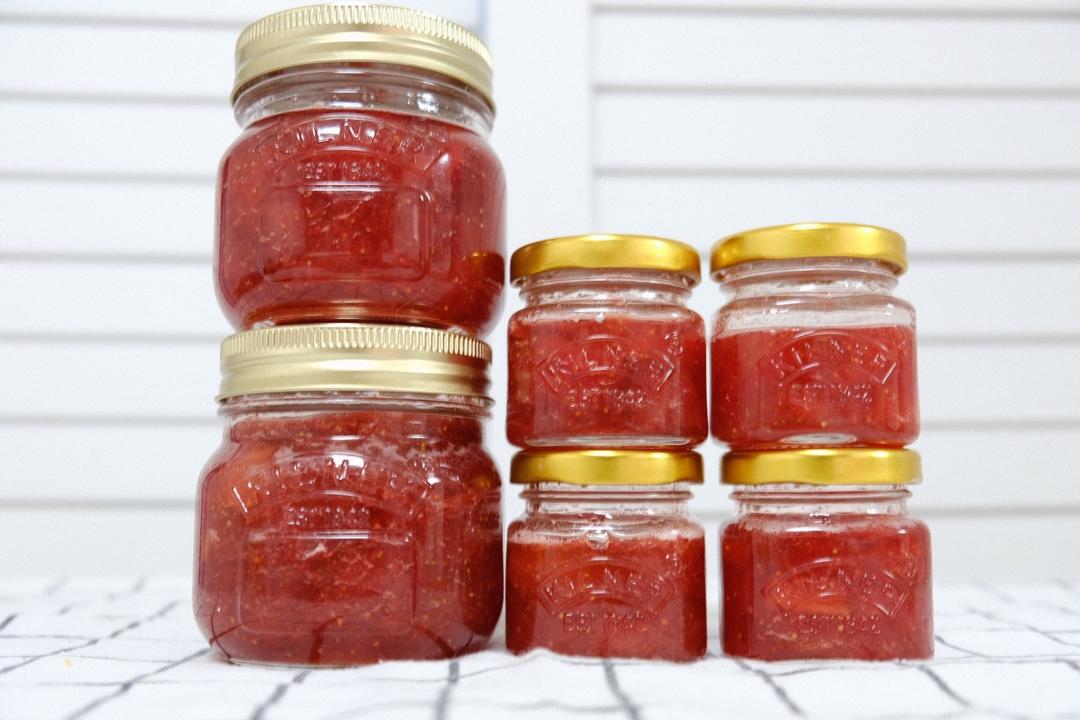 《Tinrry下午茶》番外篇-满满果肉的草莓果酱