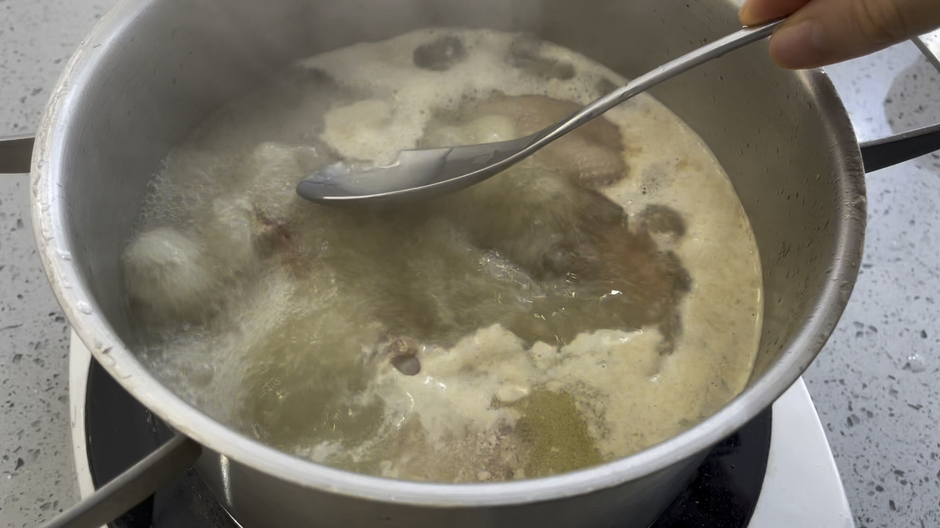 上海笋丝火腿老鸭汤 - 奶白的鲜汤是几辈人的回忆的做法 步骤13