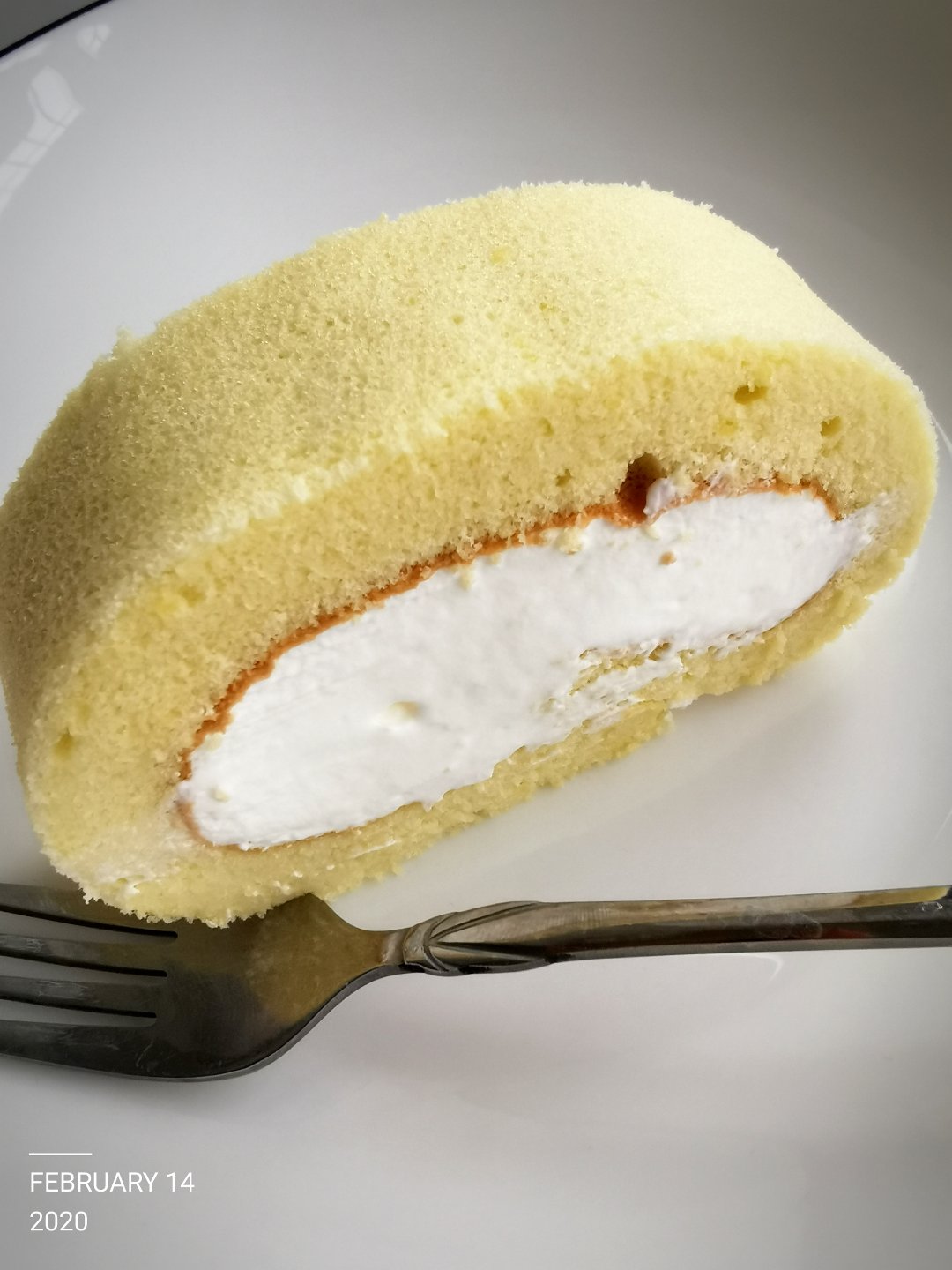 【视频食谱】原味基础蛋糕卷