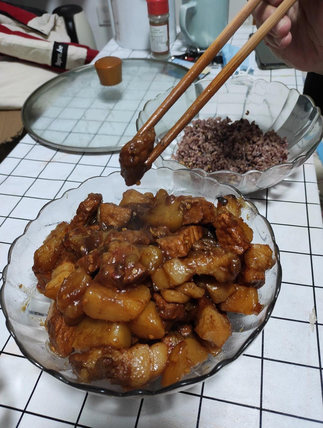 不硬不柴、果味红烧肉