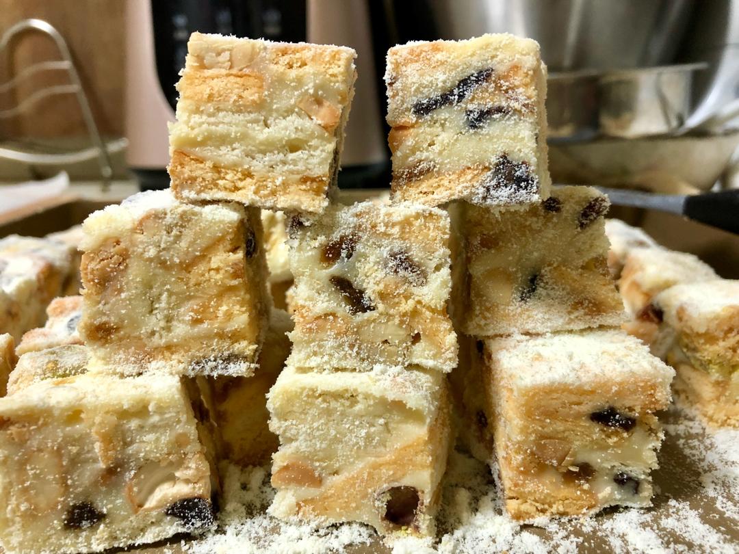 多种口味的雪花酥