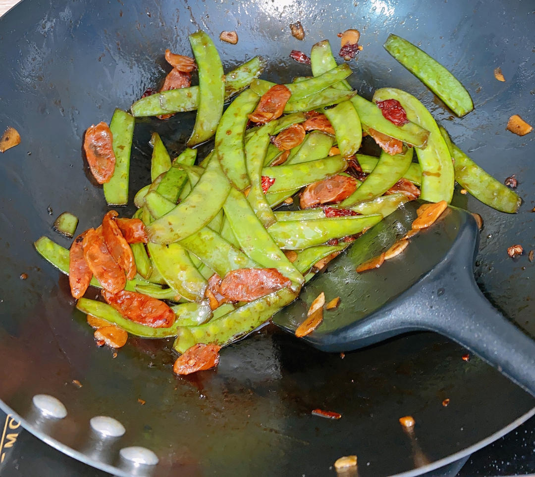 荷兰豆炒腊肠