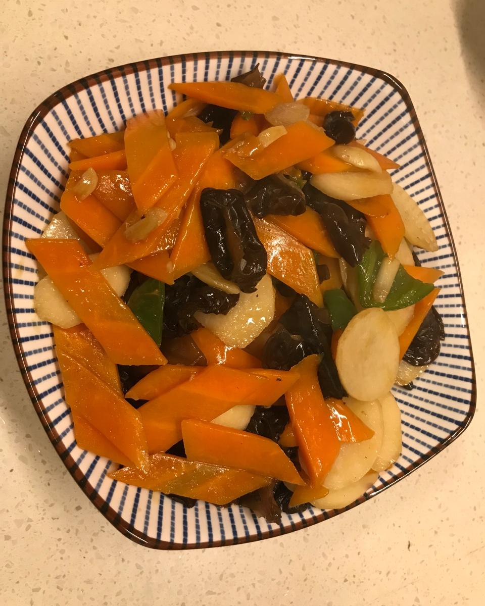 养生食谱之木耳炒山药