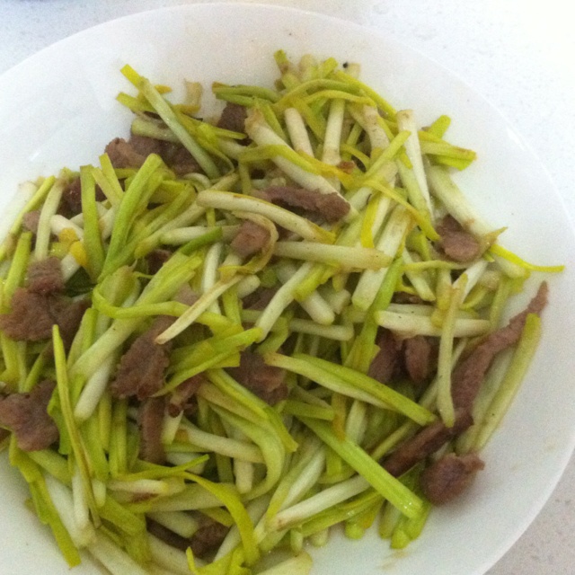 蒜黄肉丝