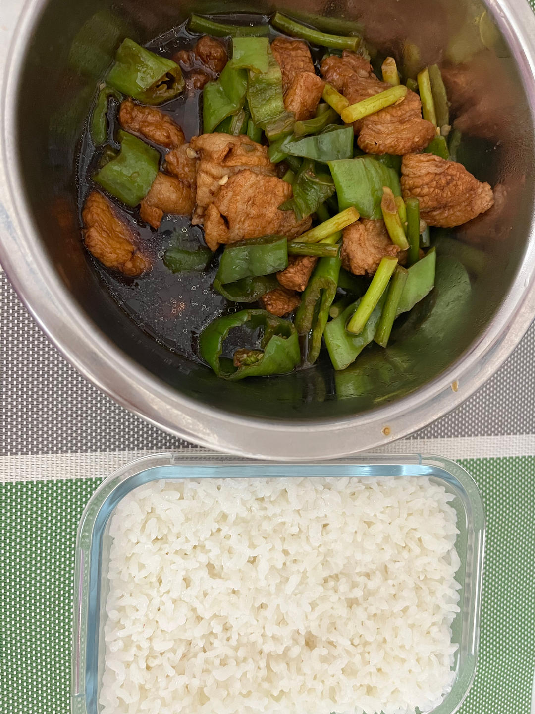 下饭神器👉青椒炒肉