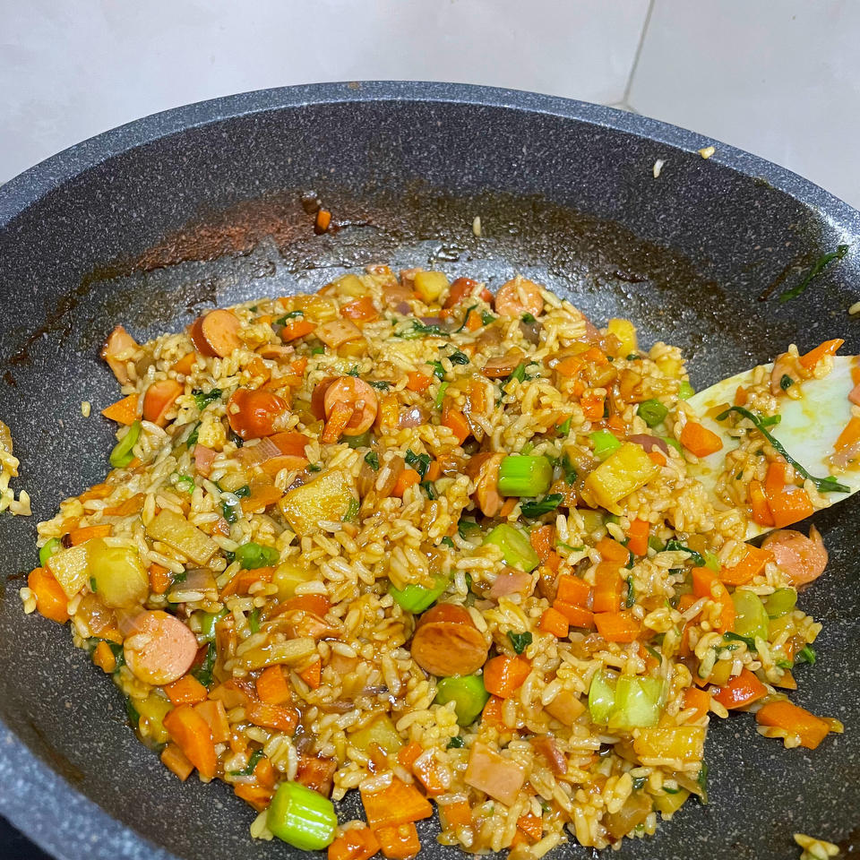 什锦咖喱炒饭（超快手）