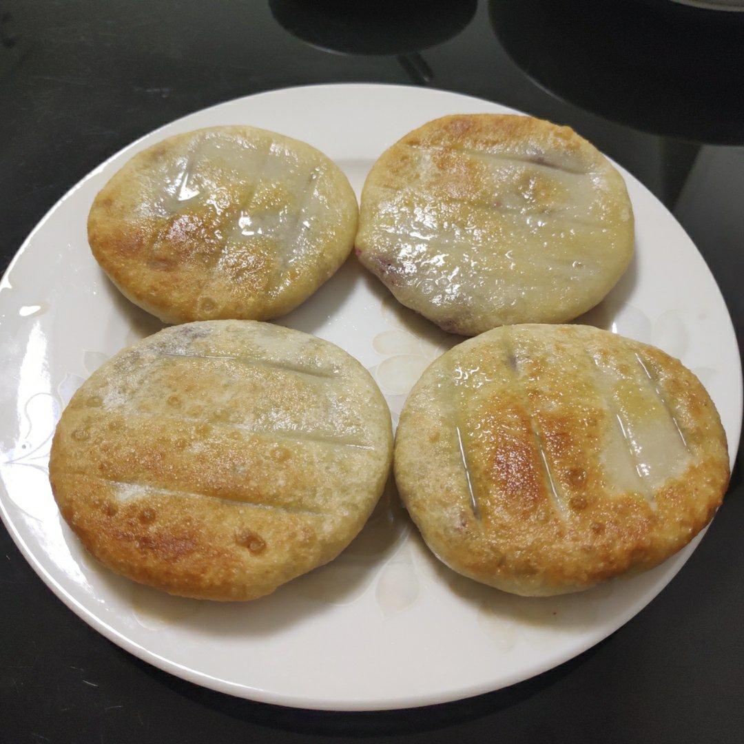 奶香味的山药紫薯软饼，香甜软糯，你一定要试试