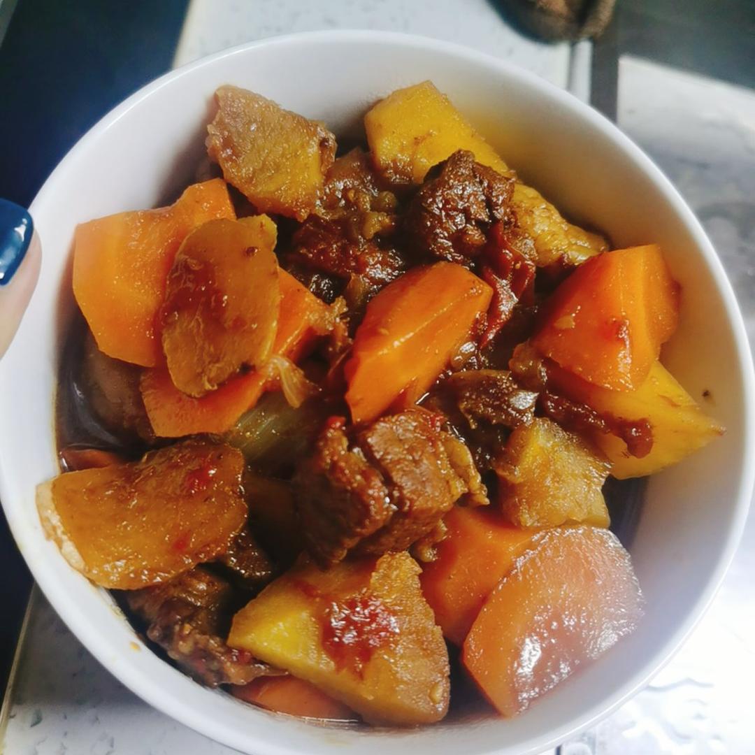 番茄土豆炖牛腩