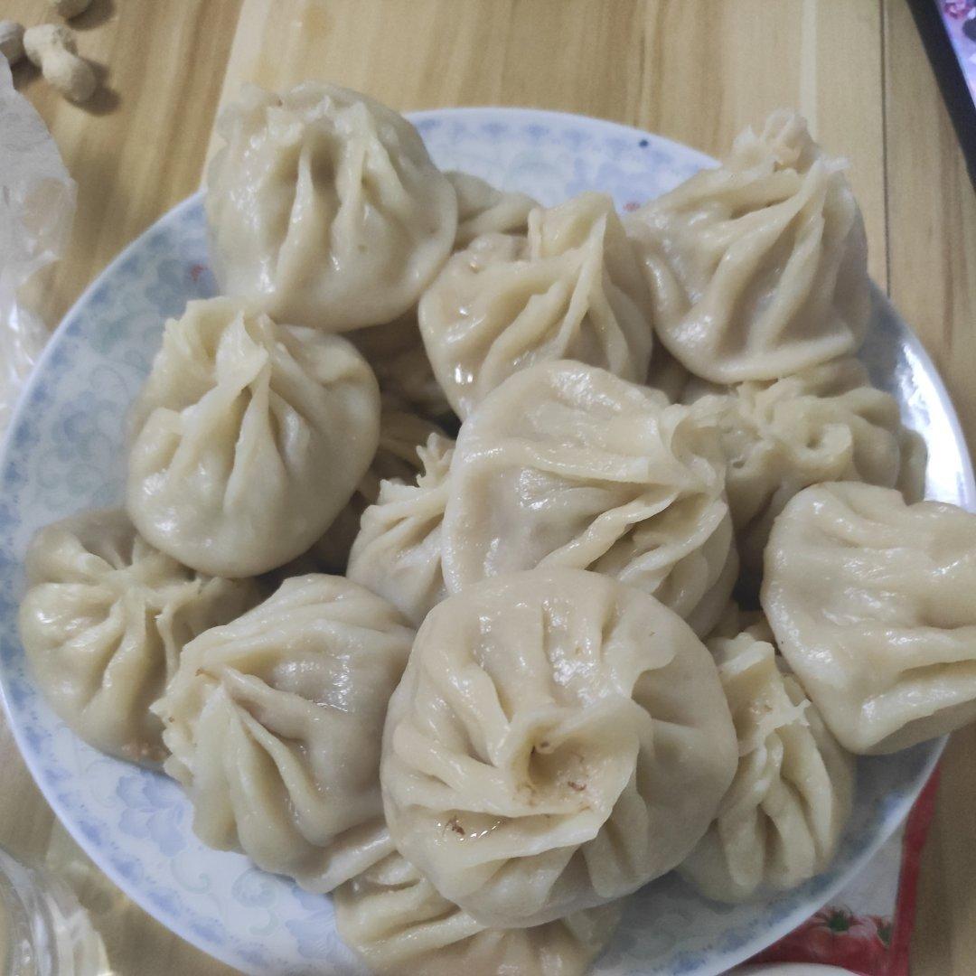 汤汁超多的灌汤包～～附超详细超好的皮冻制作方法