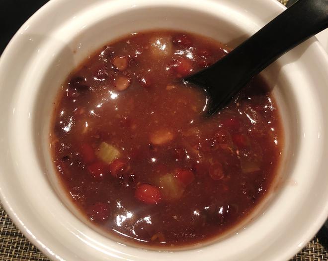 冬季小甜汤—凤梨酸甜红豆羹的做法