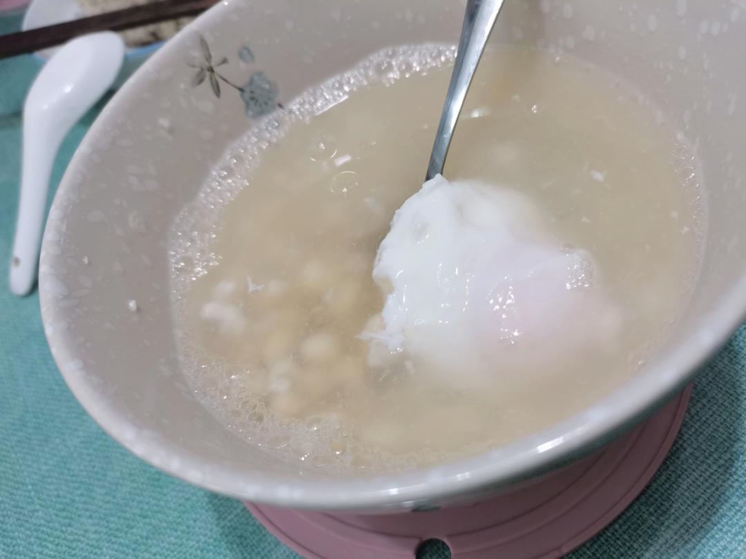 鸡头米水潽蛋