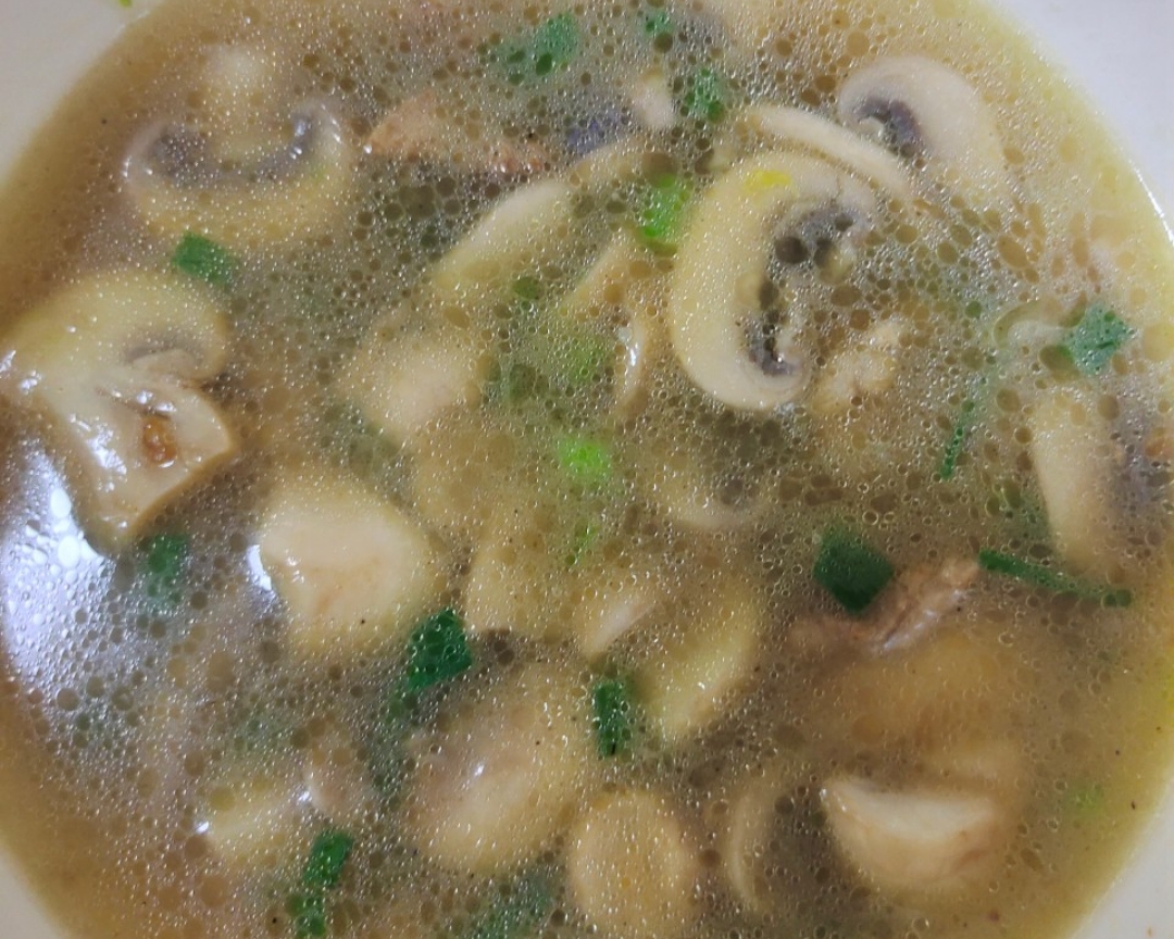 白蘑菇肉汤竟然这么好吃!的做法