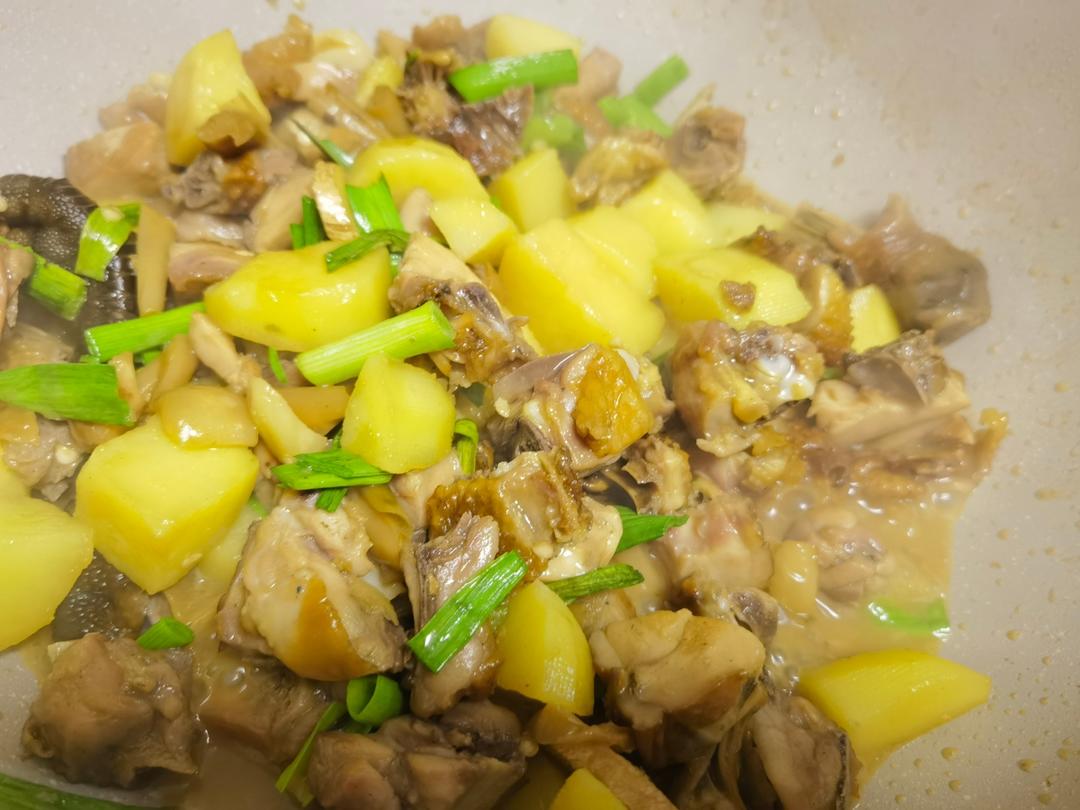 腊鸡炒湖南白辣椒
