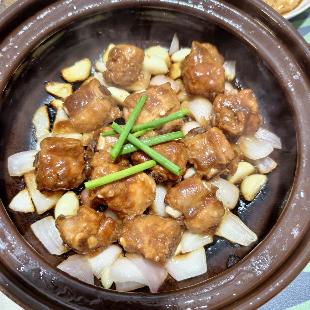 大师菜谱｜啫啫生焗排骨煲