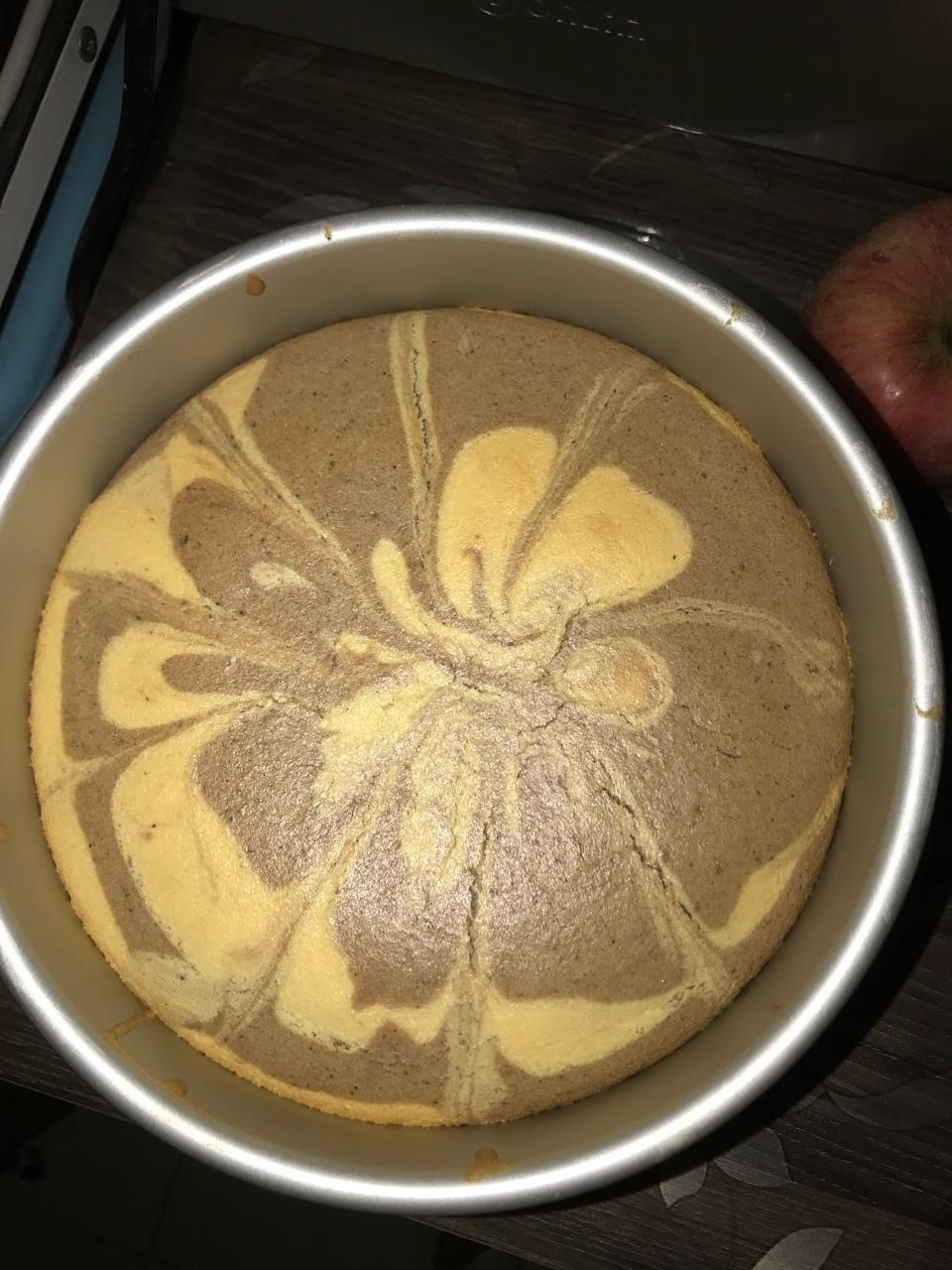 双色拉花戚风蛋糕