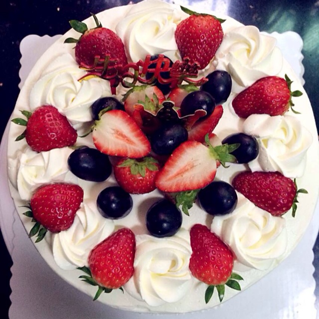 草莓鲜奶油蛋糕
