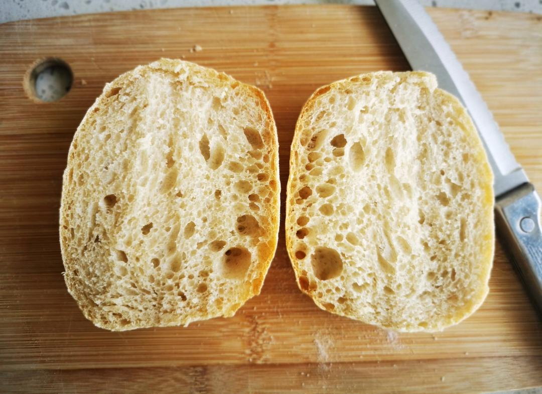 恰巴塔面包  Ciabatta