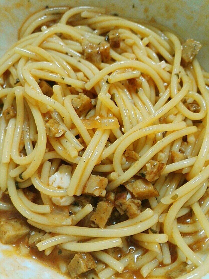 别在把意大利面当成普通面条煮了，这么煮才正宗