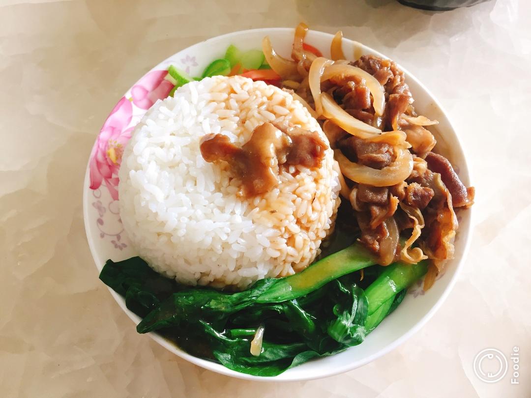 肥牛饭 比吉野家还好吃