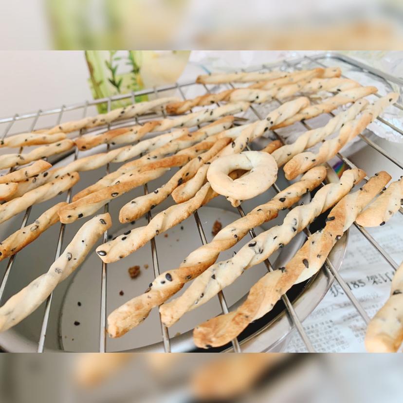 香甜芝麻面包棒~超级简单快手