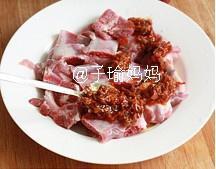 香菇酱蒸子排的做法 步骤3