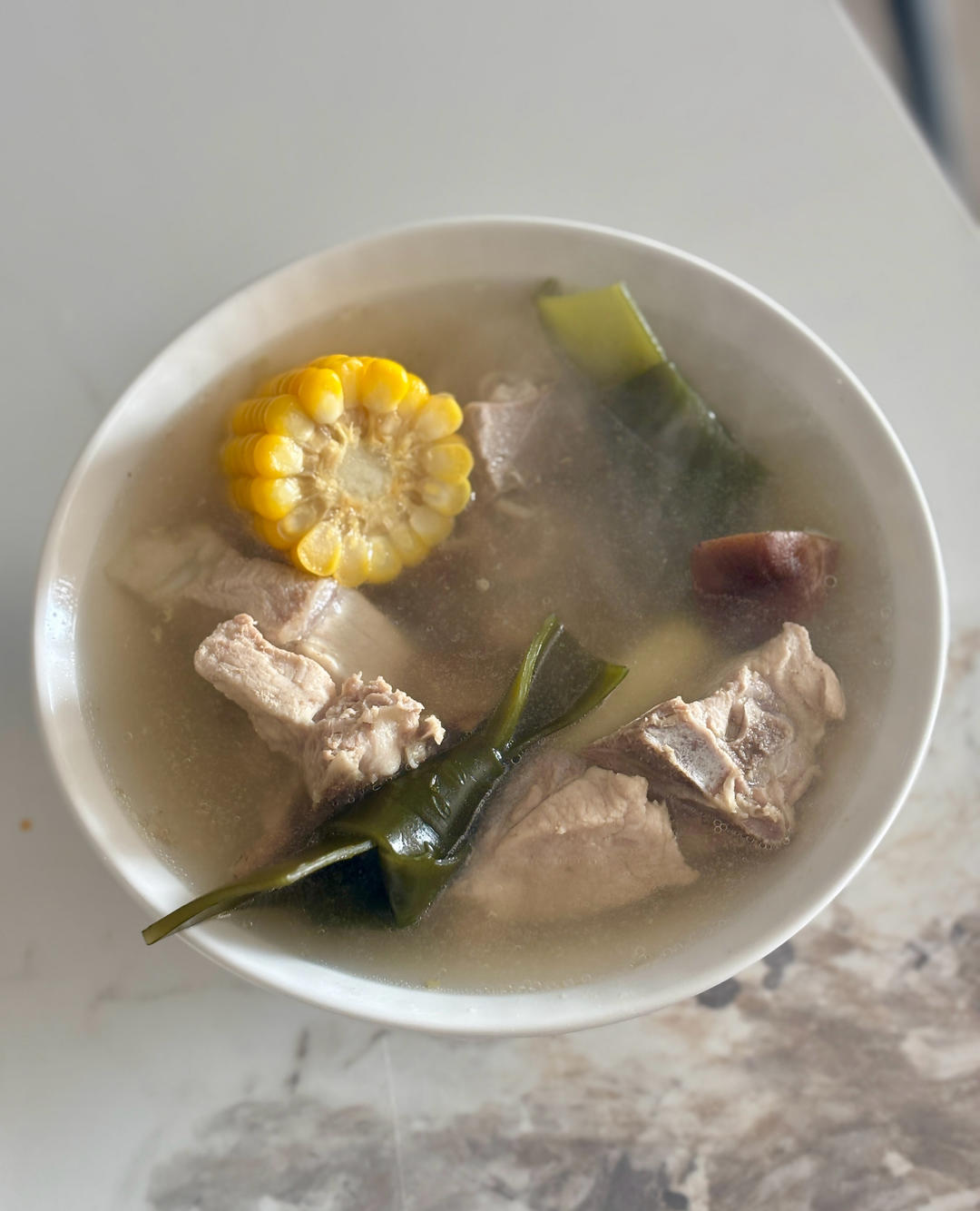 连吃三碗的玉米山药排骨汤