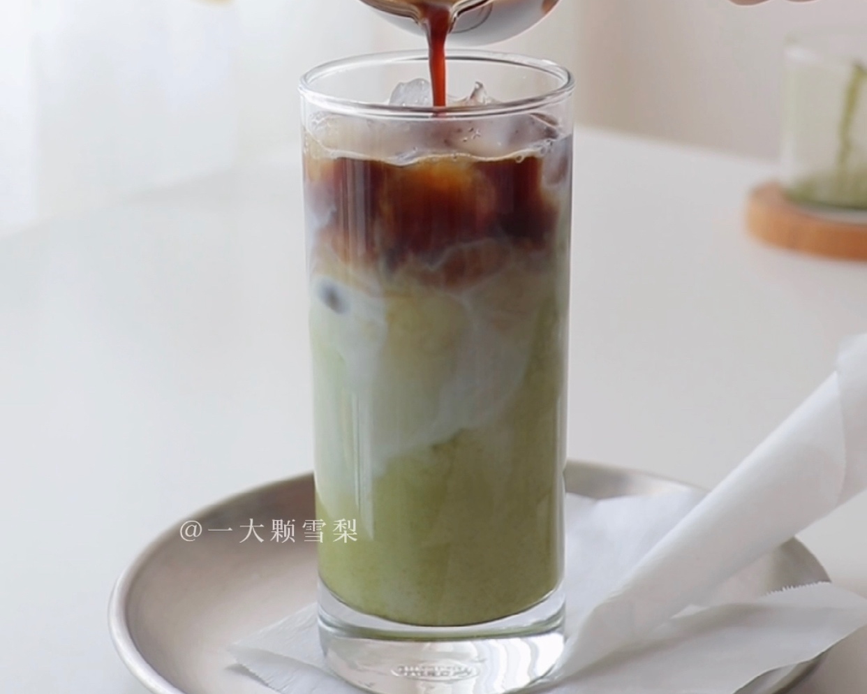 抹茶生椰拿铁🥥在家自制咖啡店高级感饮品的做法 步骤5