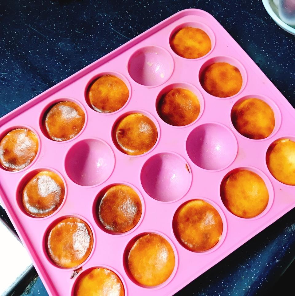 仿85度C的芝士球