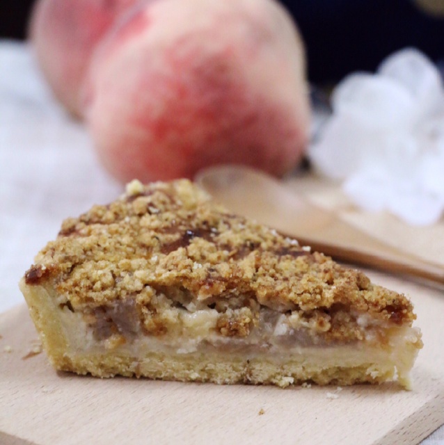 小肥鸭吖做的鲜奶油蜜桃派