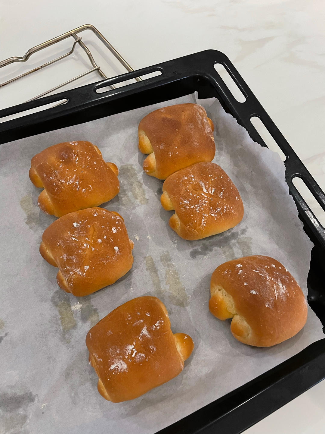 超软牛奶小面包