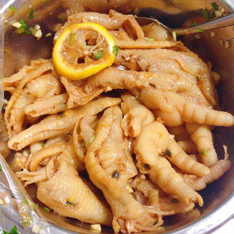 【酸辣无骨凤爪】