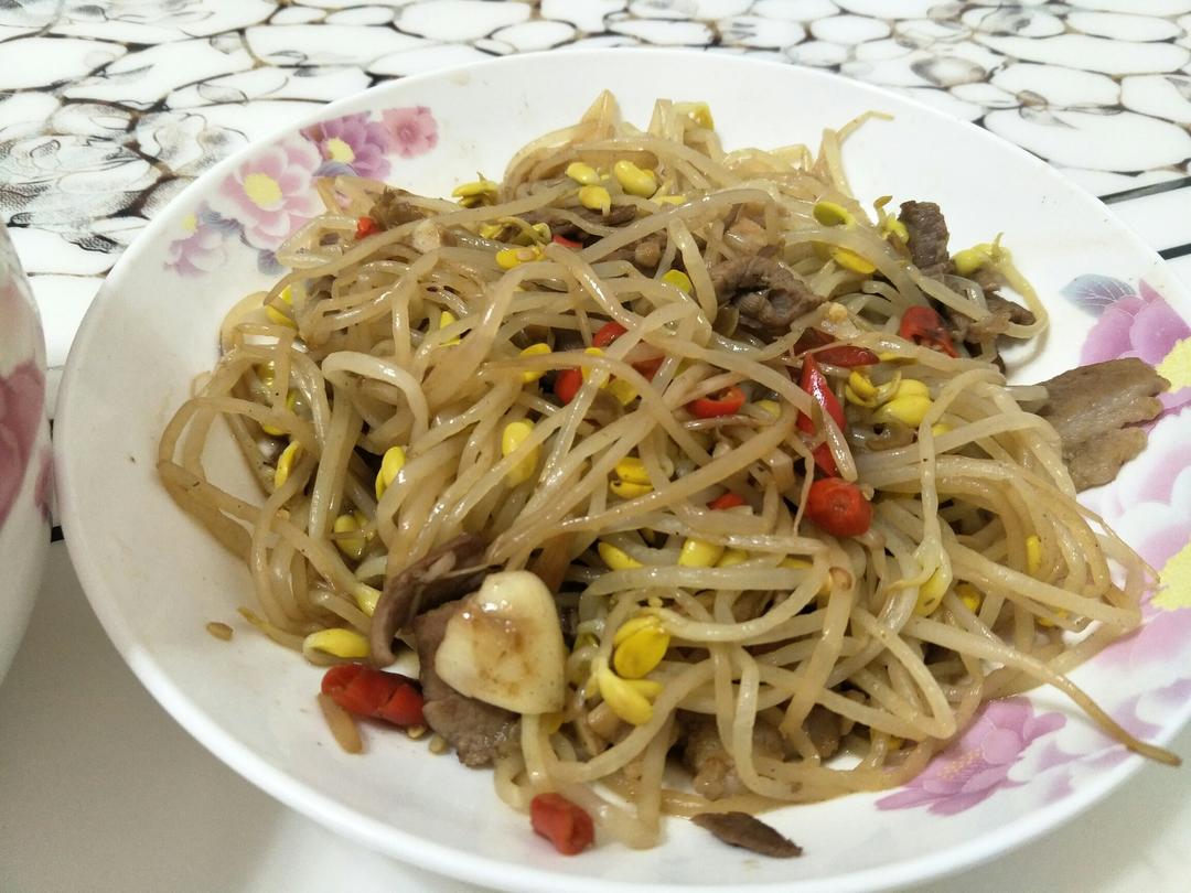 炒黄豆芽