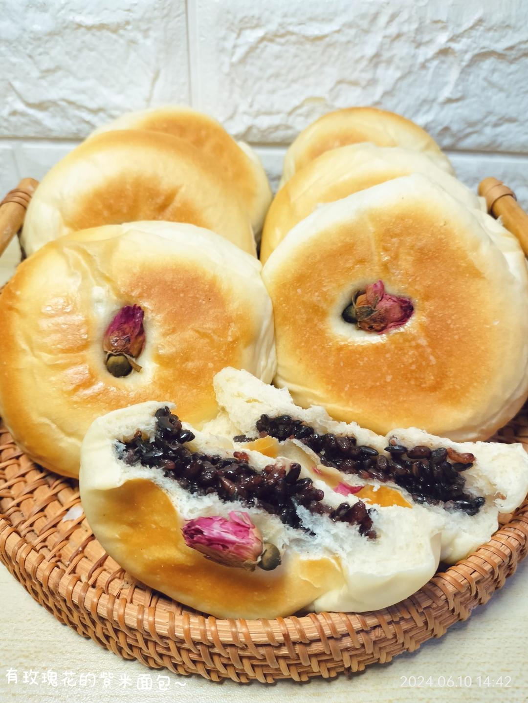 日式樱花紫米包