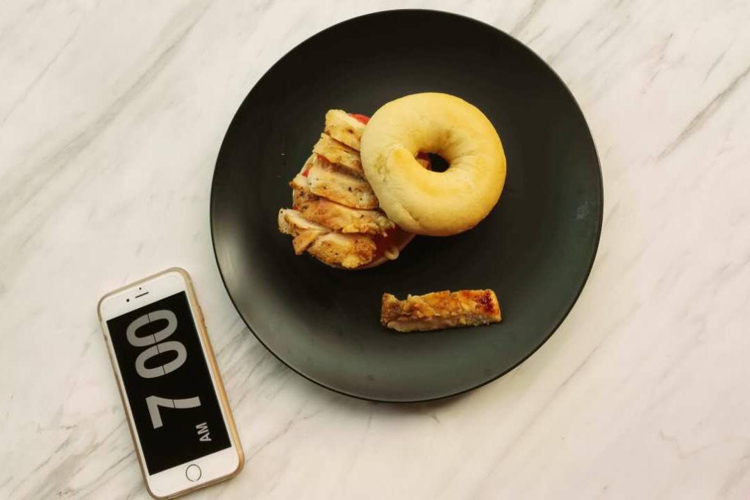 酷炫屌炸天好吃的煎鸡胸肉（香蒜蜂蜜煎鸡胸肉）