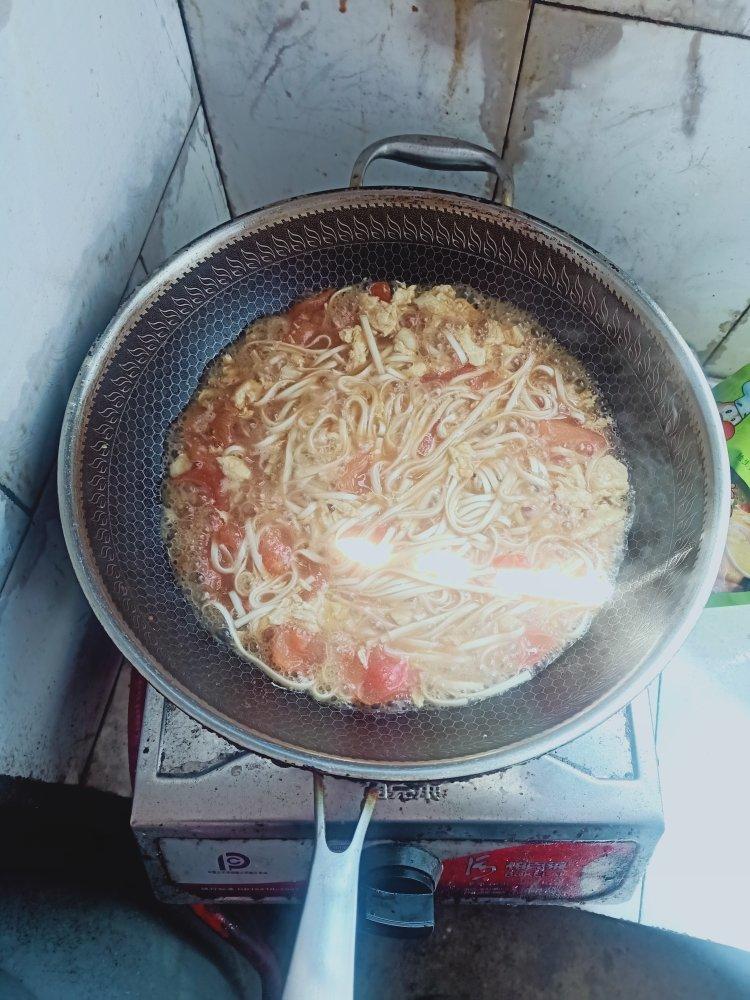 宇宙无敌好吃的西红柿鸡蛋面 三口之家的快手一餐