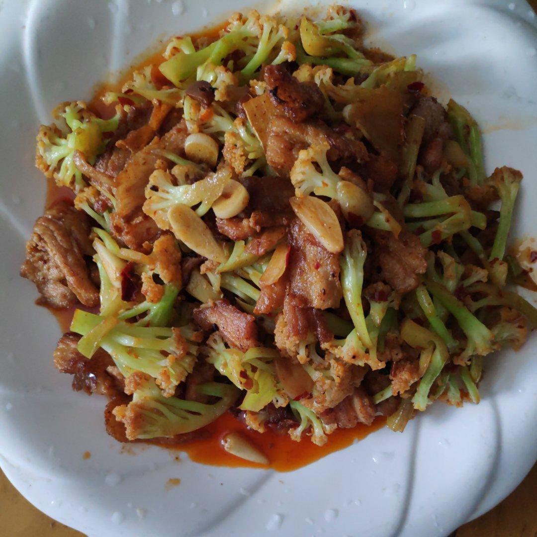 干锅五花肉花菜│多力浓香花生油X金牌家宴