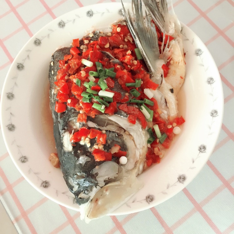 双色剁椒鱼头