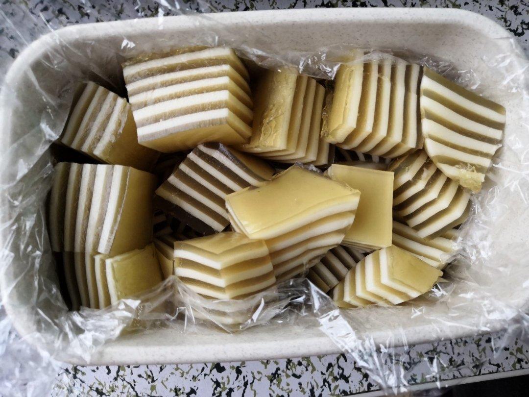 Q弹椰汁千层糕（马蹄糕）