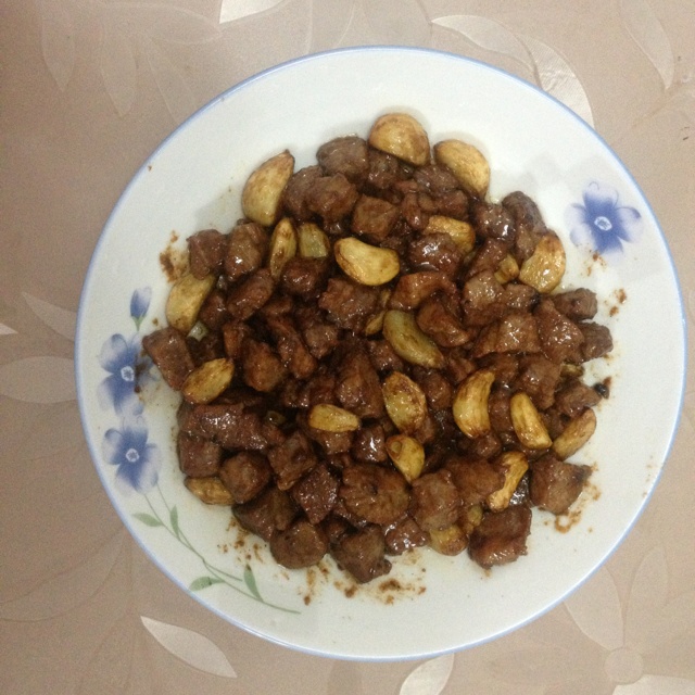 黑蒜子牛肉粒