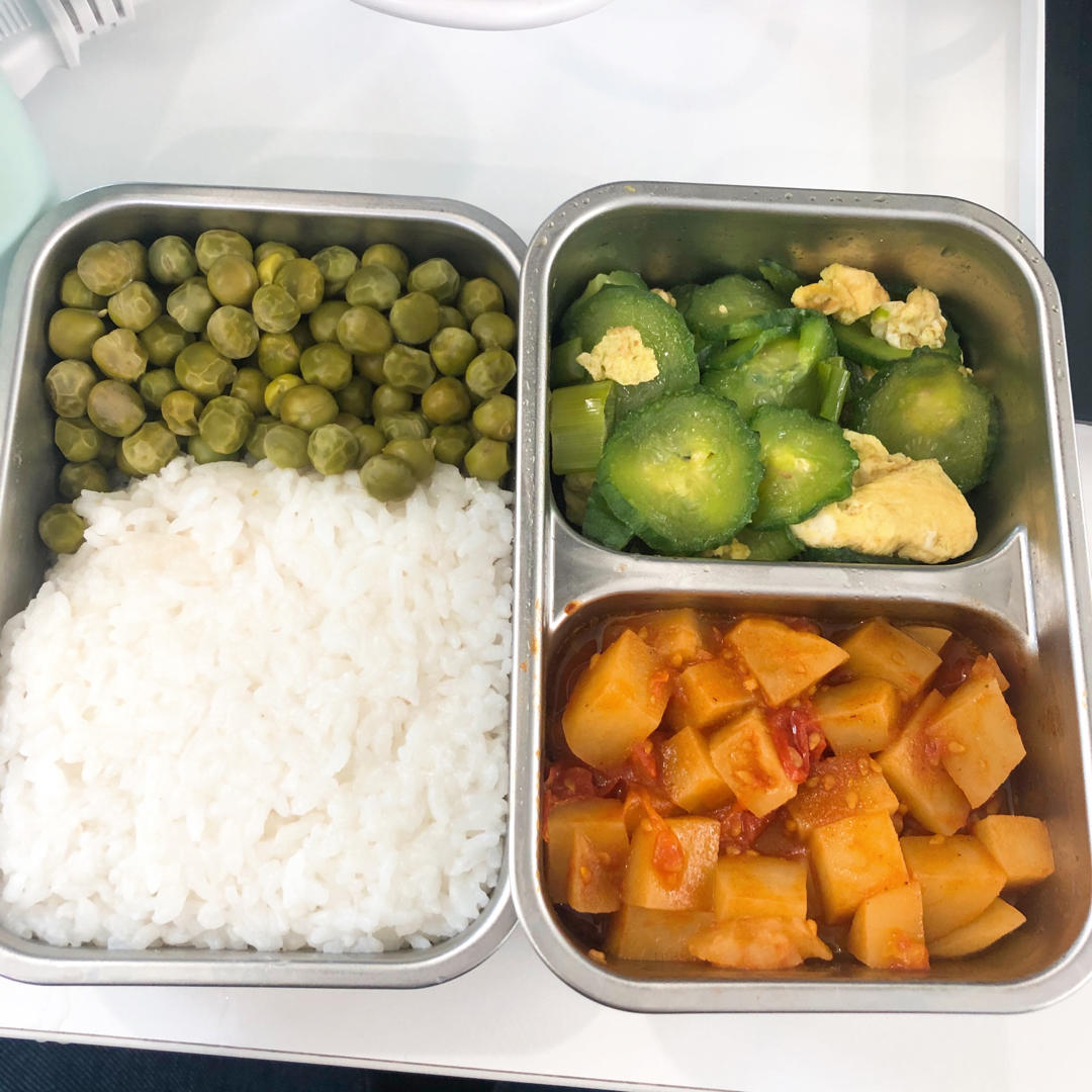 脆黄瓜炒鸡蛋～一菜登大堂