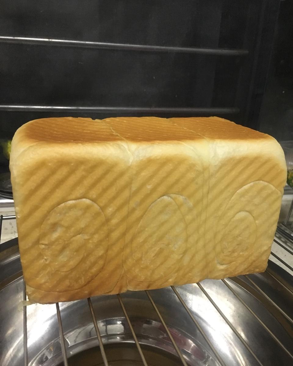 吐司，奶香手撕面包，超级香浓