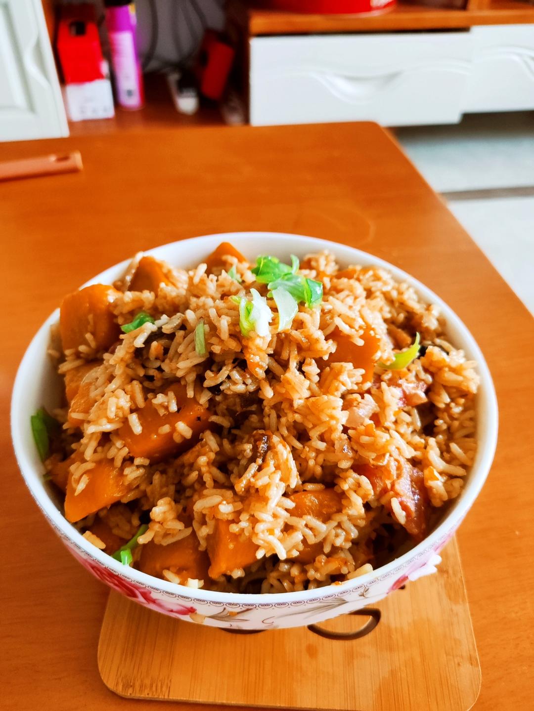 美味到不行的南瓜饭