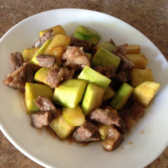 牛肉炒小瓜