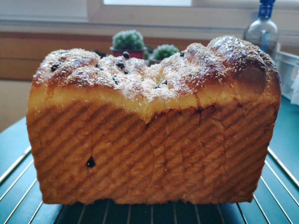 手撕蔓越莓炼乳吐司